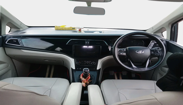 2020 Mahindra MARAZZO M 6 + 8 STR, Diesel, Manual, 72,704 km, interior