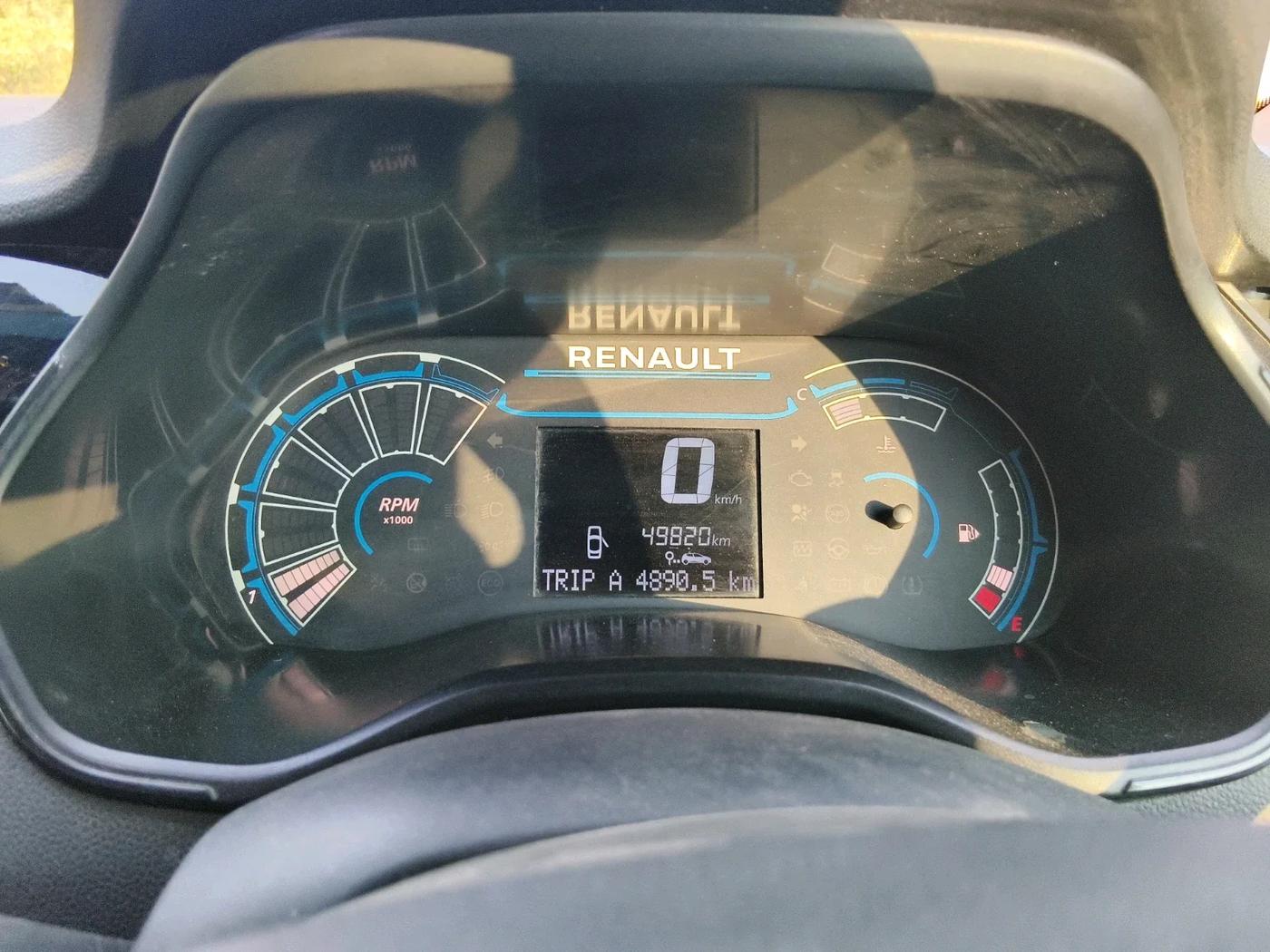 2022 Renault TRIBER RXT, Petrol, Manual, 49,820 km, interior