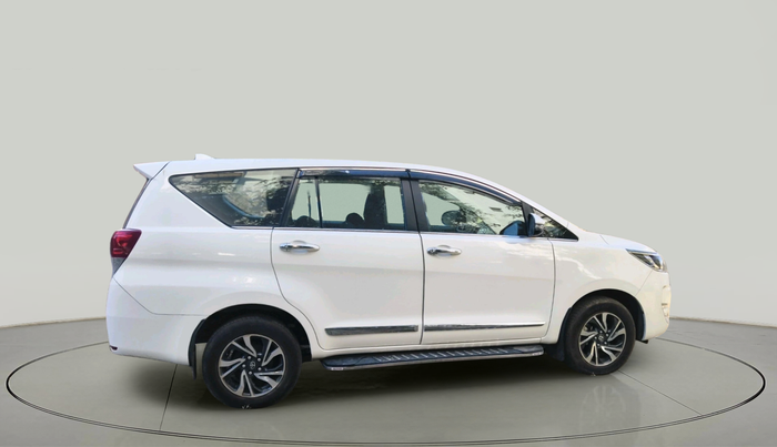 2024 Toyota Innova Crysta GX Plus 8 STR, Diesel, Manual, 12,113 km, exterior