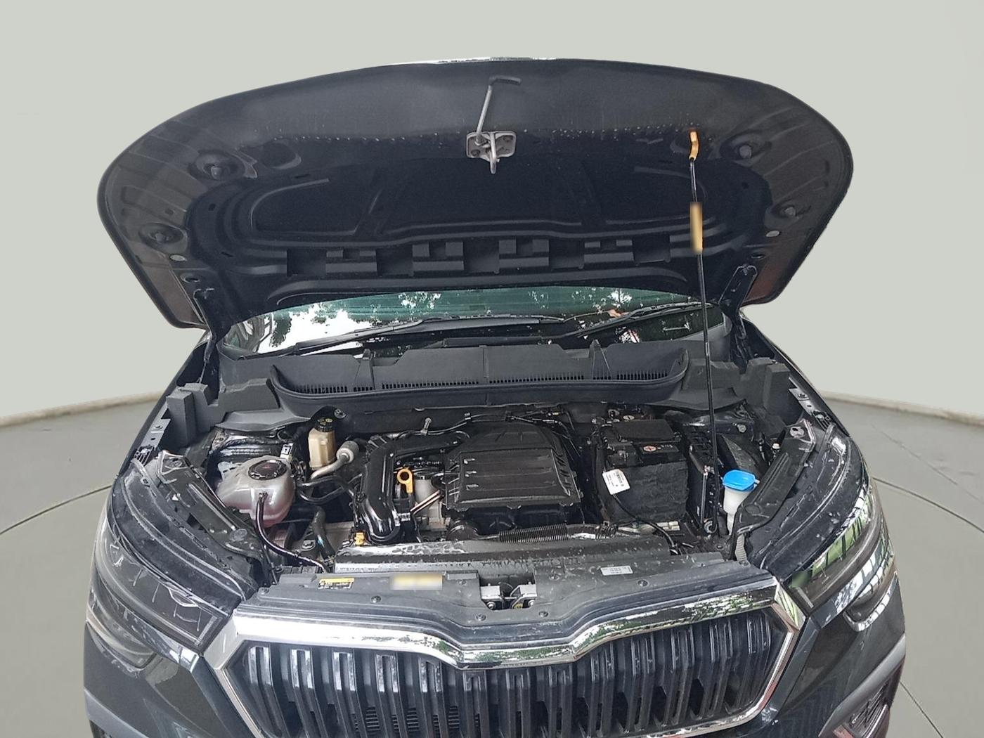 2023 Skoda KUSHAQ STYLE 1.0L TSI AT, Petrol, Automatic, 14,580 km, exterior