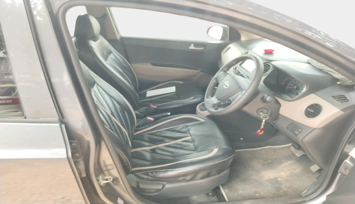 2018 Hyundai Grand i10 SPORTZ AT 1.2 KAPPA VTVT, Petrol, Automatic, 27,862 km, interior