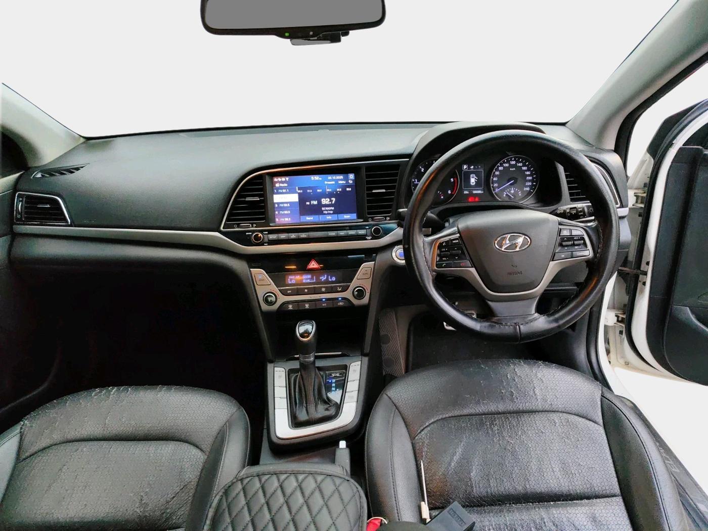2018 Hyundai New Elantra 1.6 SX (O) AT DIESEL, Diesel, Automatic, 1,26,688 km, interior