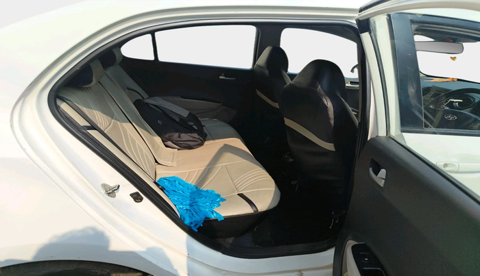 2014 Hyundai Xcent S 1.2, Petrol, Manual, 1,12,981 km, interior