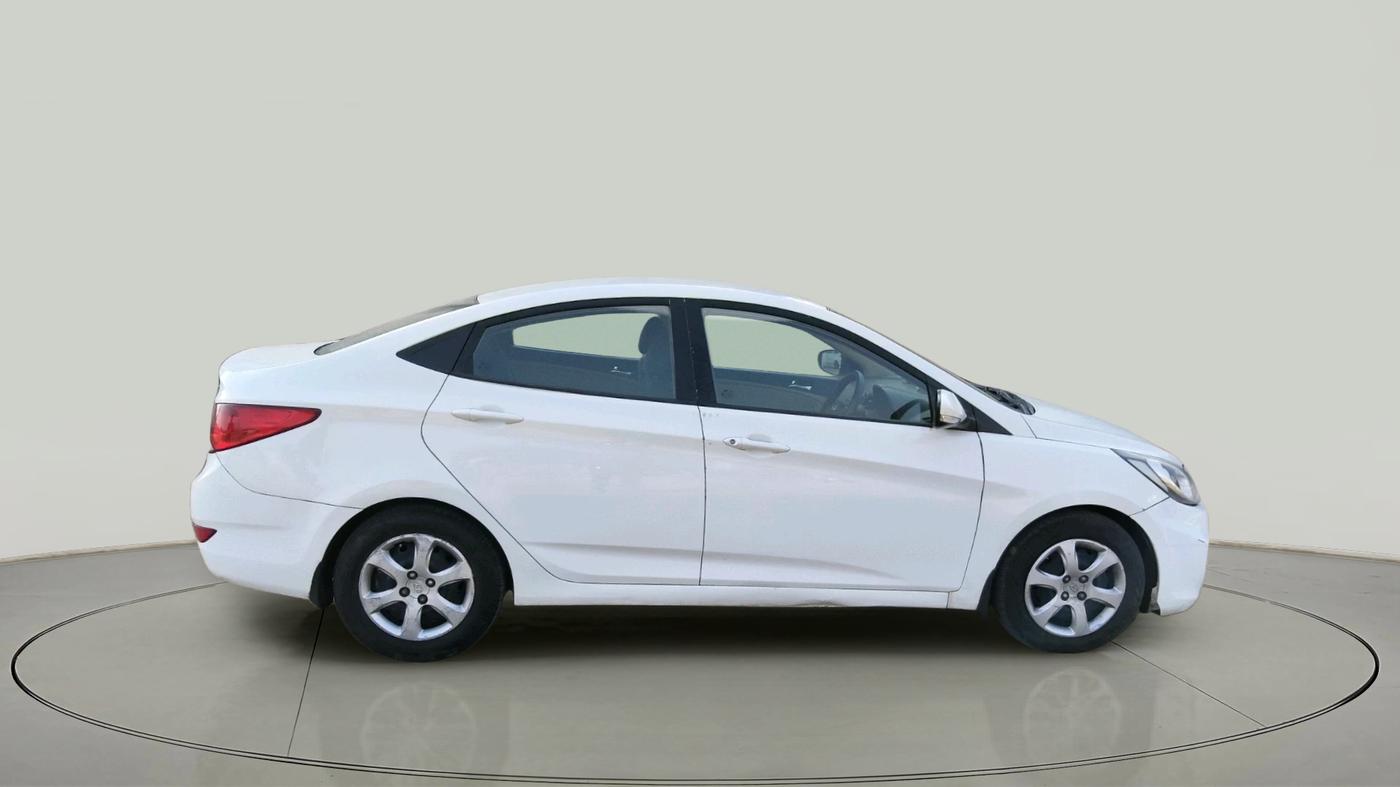 2013 Hyundai Verna FLUIDIC 1.6 CRDI EX, Diesel, Manual, 86,979 km, exterior
