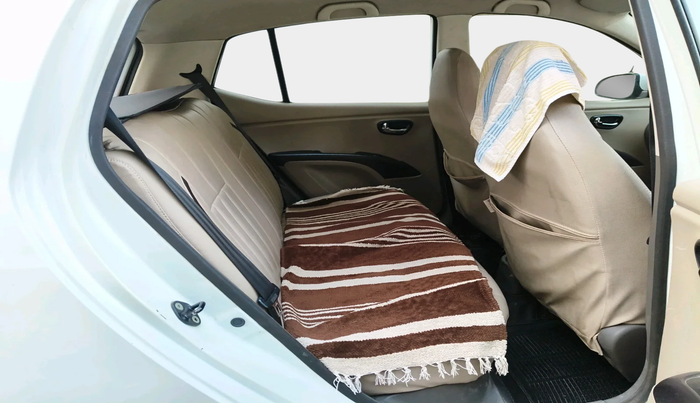 2013 Hyundai i10 MAGNA 1.2, Petrol, Manual, 82,166 km, interior