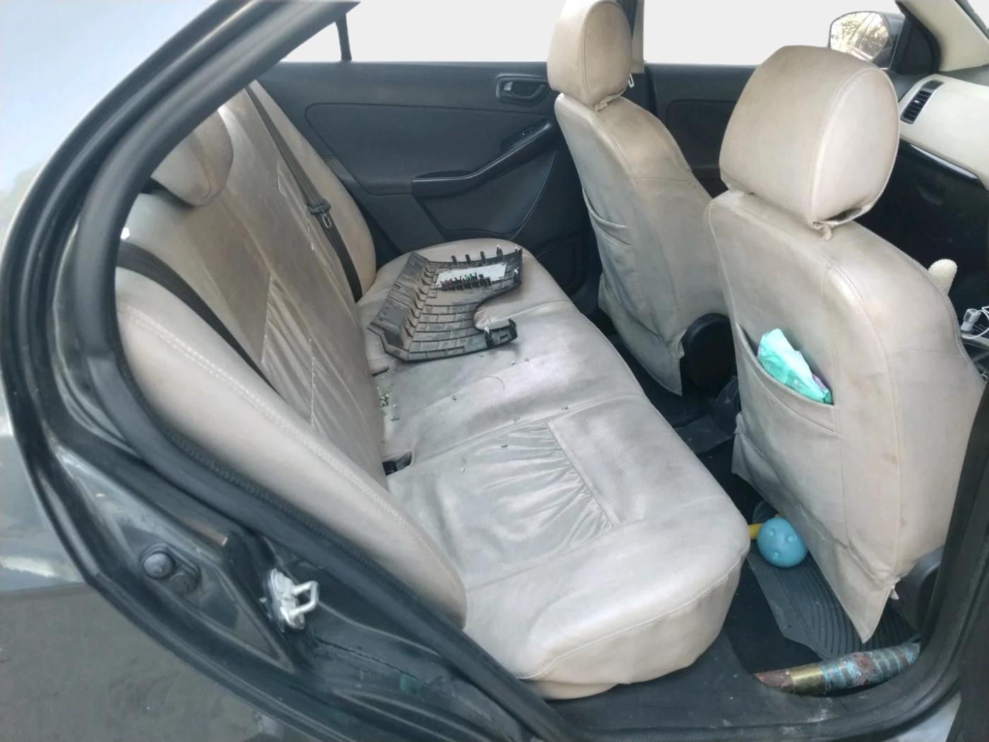 2015 Tata Zest XMS PETROL, Petrol, Manual, 1,06,135 km, interior