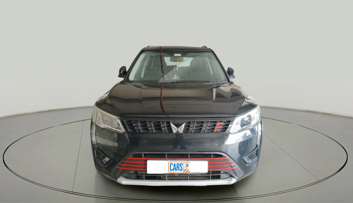 2022 Mahindra XUV300 W8 1.2 PETROL, Petrol, Manual, 42,736 km, exterior