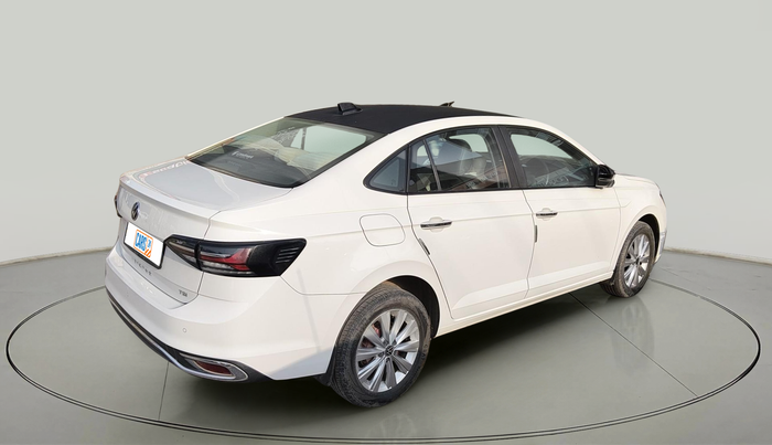 2023 Volkswagen VIRTUS HIGHLINE TSI 1.0 MT, Petrol, Manual, 30,551 km, exterior