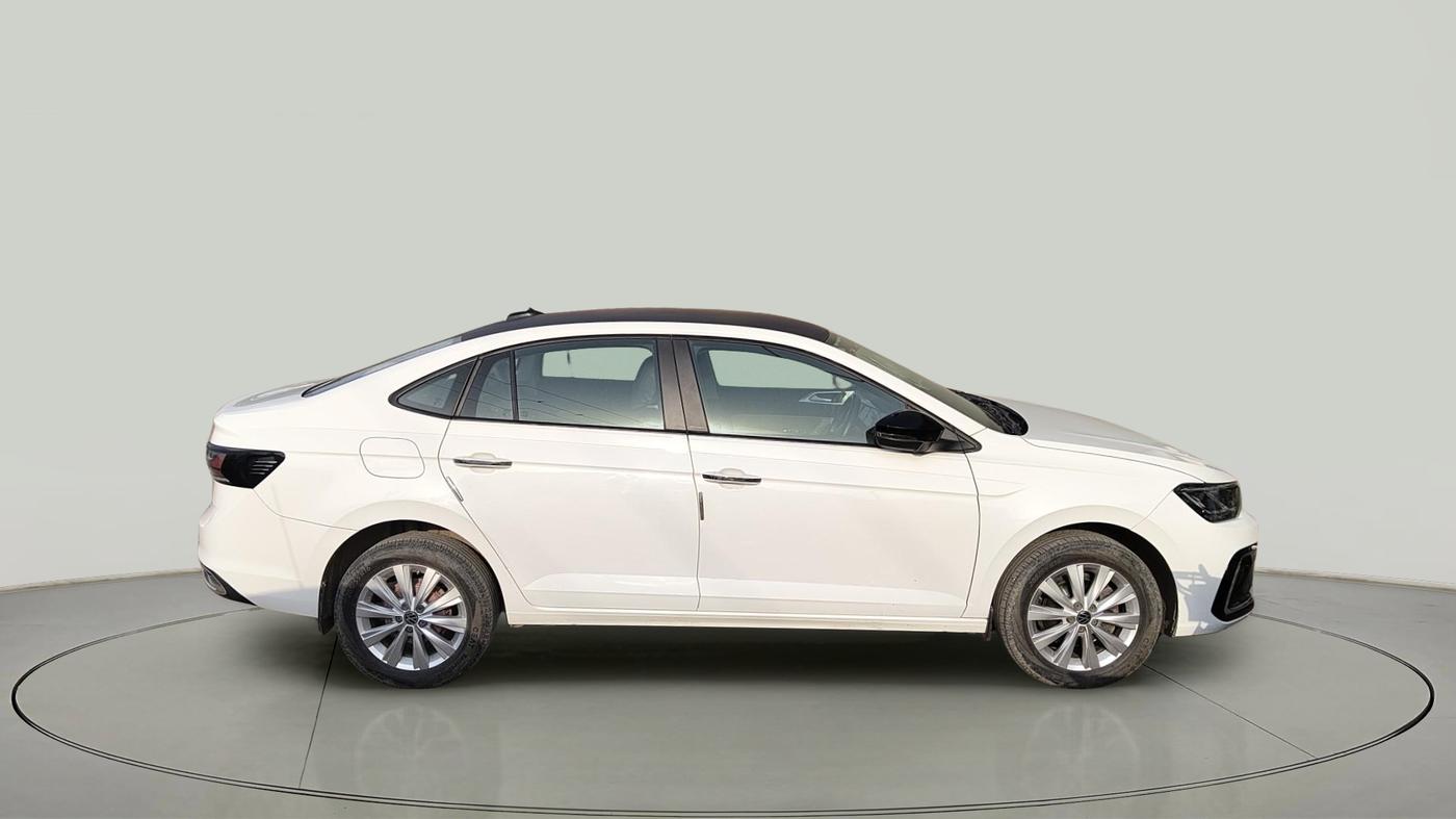 2023 Volkswagen VIRTUS HIGHLINE TSI 1.0 MT, Petrol, Manual, 30,551 km, exterior