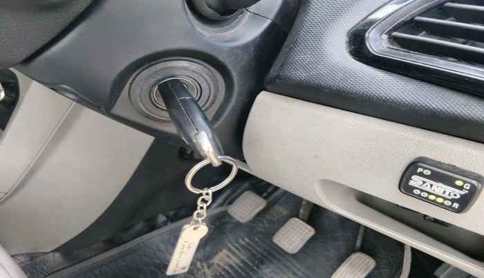 2018 Tata Tiago XT PETROL, Petrol, Manual, 70,904 km, interior