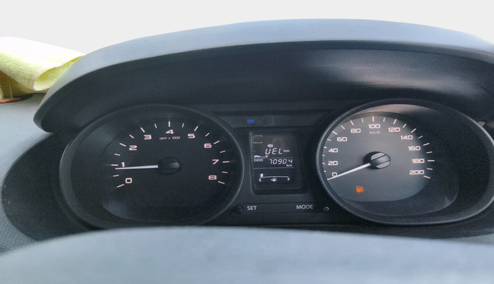 2018 Tata Tiago XT PETROL, Petrol, Manual, 70,904 km, interior