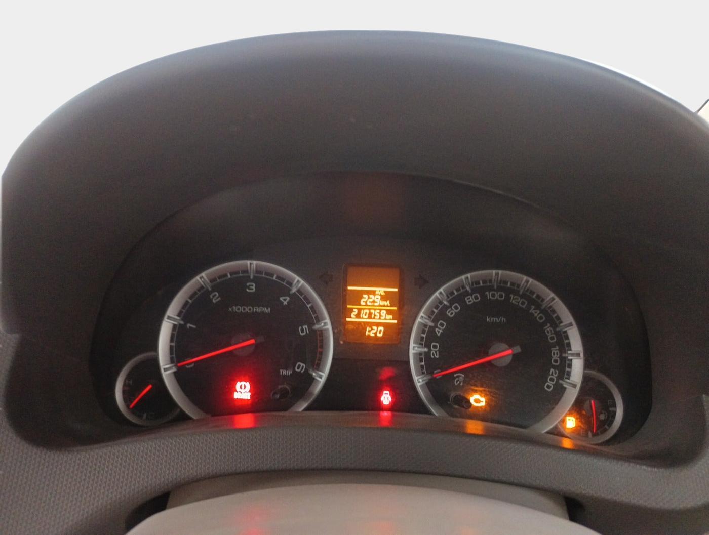 2014 Maruti Ertiga VDI, Diesel, Manual, 2,10,759 km, interior