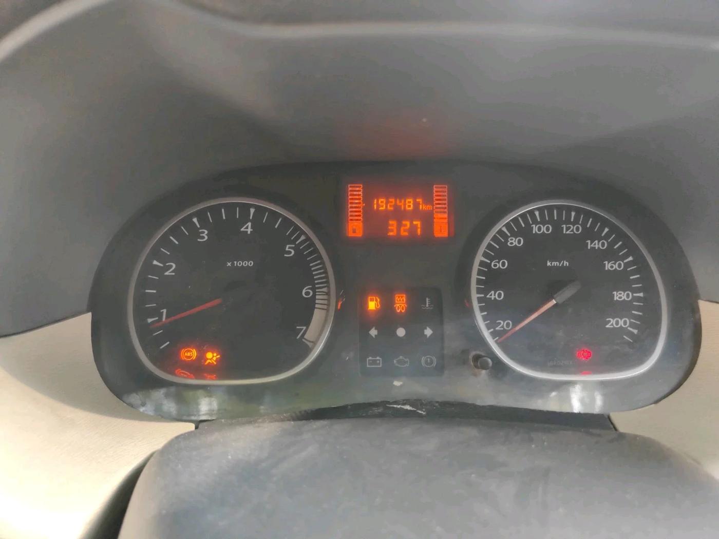 2013 Renault Duster 85 PS RXL DIESEL, Diesel, Manual, 1,92,487 km, interior