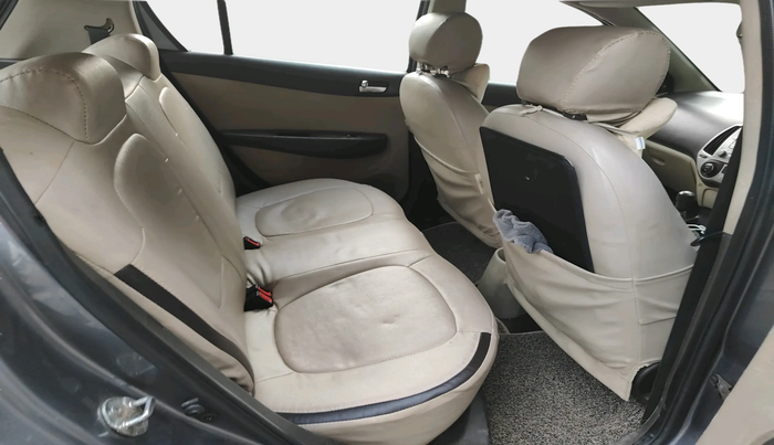 2011 Hyundai i20 MAGNA 1.2, Petrol, Manual, 1,06,167 km, interior