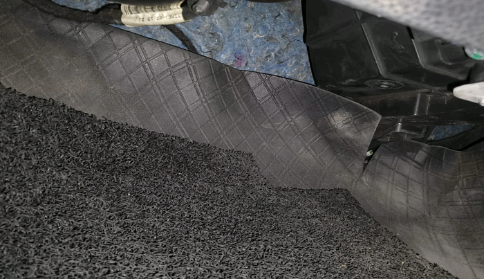 2017 Tata Hexa XT 4X2 7 STR, Diesel, Manual, 2,15,222 km, interior