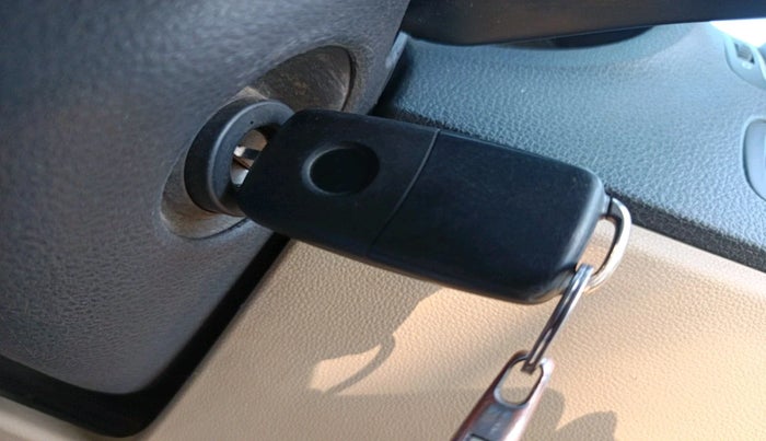 2016 Volkswagen Polo HIGHLINE1.5L, Diesel, Manual, 88,540 km, interior