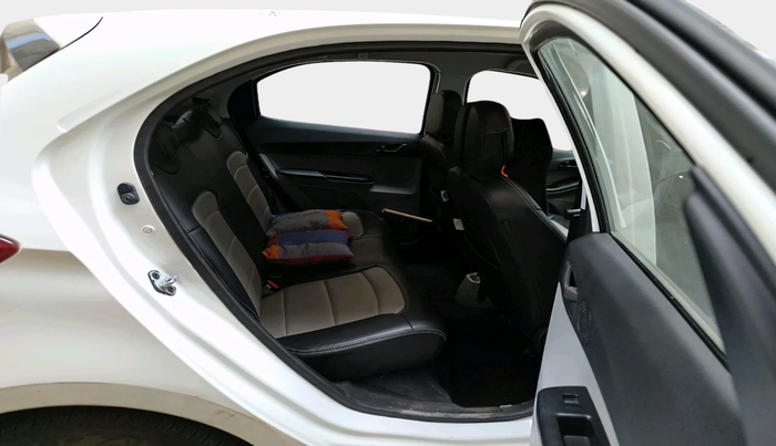 2023 Tata Tiago XT PETROL, Petrol, Manual, 23,333 km, interior