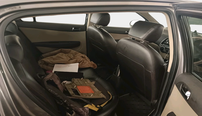 2013 Hyundai i20 MAGNA 1.2, Petrol, Manual, 60,363 km, interior