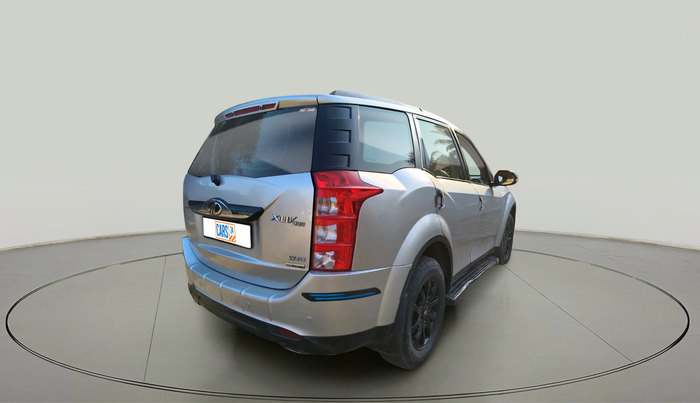 2016 Mahindra XUV500 W10 AT, Diesel, Automatic, 85,524 km, exterior