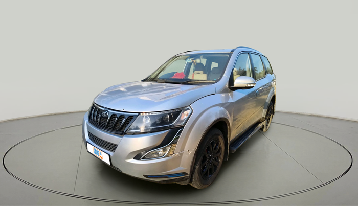 2016 Mahindra XUV500 W10 AT, Diesel, Automatic, 85,524 km, exterior