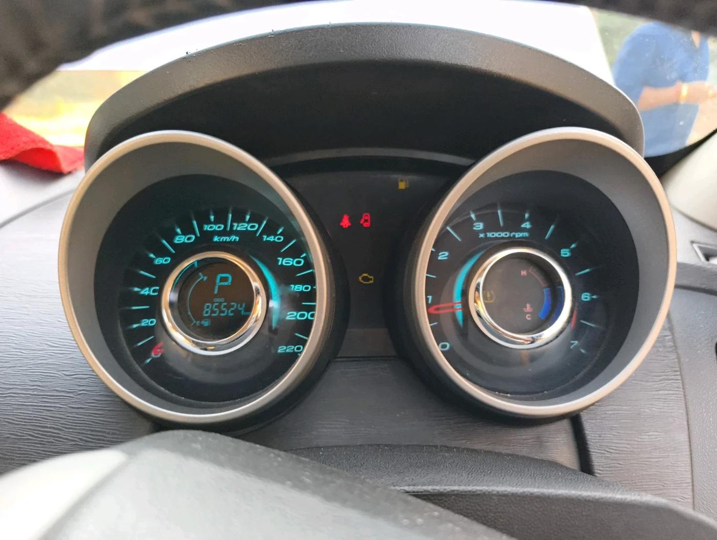 2016 Mahindra XUV500 W10 AT, Diesel, Automatic, 85,600 km, interior