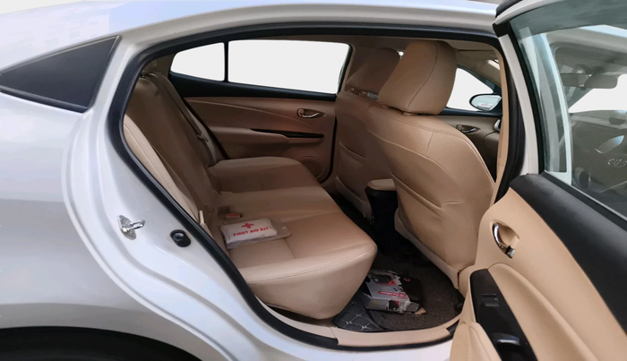 2018 Toyota YARIS VX CVT, Petrol, Automatic, 1,13,395 km, interior