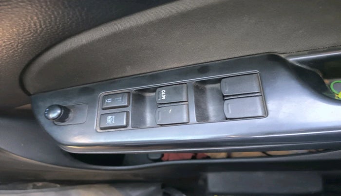 2014 Maruti Swift ZDI, Diesel, Manual, 94,604 km, interior