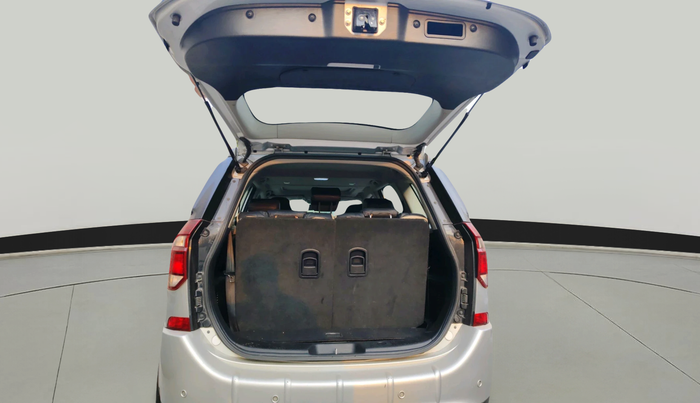 2019 Mahindra XUV500 W11, Diesel, Manual, 52,195 km, exterior