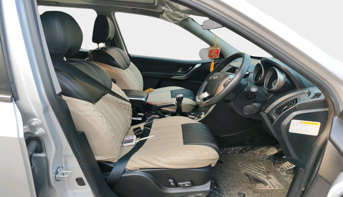 2019 Mahindra XUV500 W11, Diesel, Manual, 52,195 km, interior