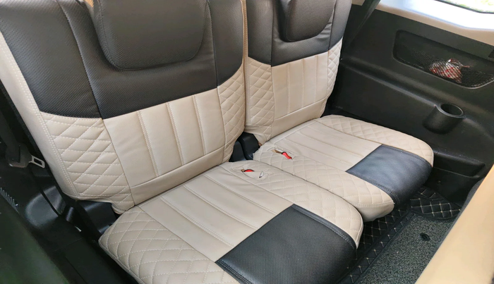 2019 Mahindra XUV500 W11, Diesel, Manual, 52,195 km, interior