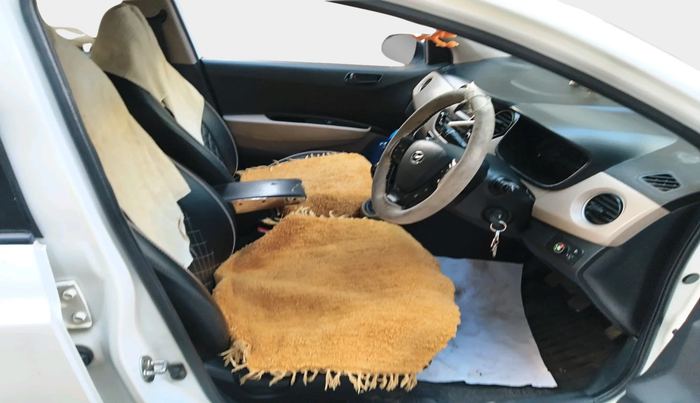 2019 Hyundai Xcent S 1.2, Petrol, Manual, 71,141 km, interior