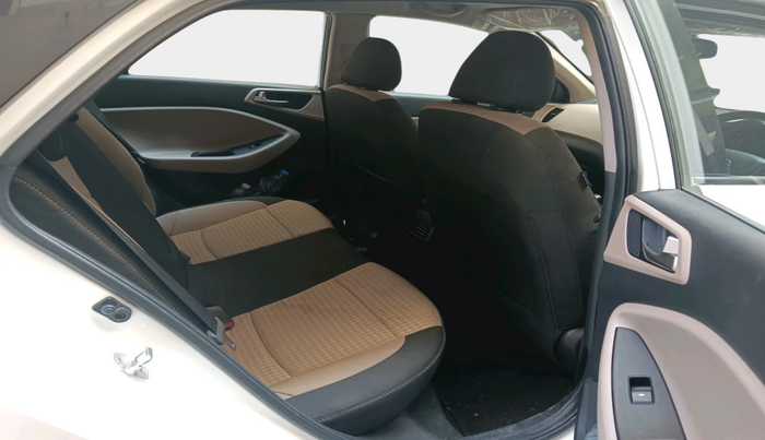 2018 Hyundai Elite i20 ASTA 1.2 (O), Petrol, Manual, 35,068 km, interior