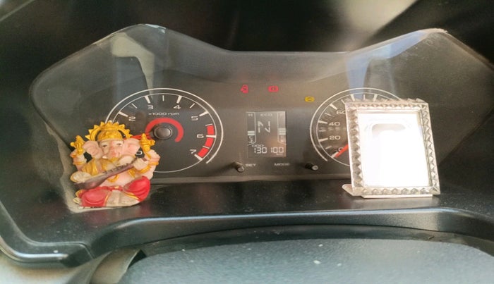 2017 Mahindra KUV 100 NXT K4+ D 6 STR, Diesel, Manual, 1,30,100 km, interior