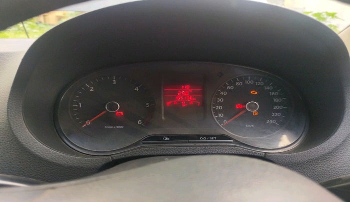 2011 Volkswagen Polo COMFORTLINE 1.2L, Diesel, Manual, 1,05,136 km, interior