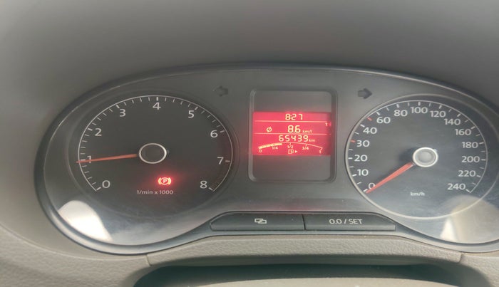 2013 Volkswagen Vento HIGHLINE 1.6 MPI, Petrol, Manual, 65,439 km, interior