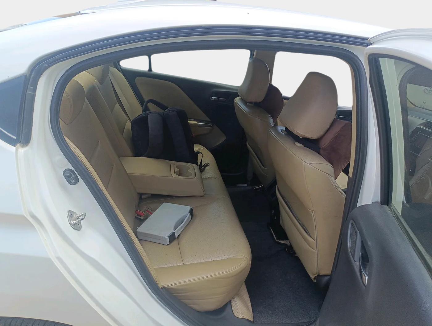 2016 Honda City 1.5L I-VTEC VX CVT, Petrol, Automatic, 99,999 km, interior