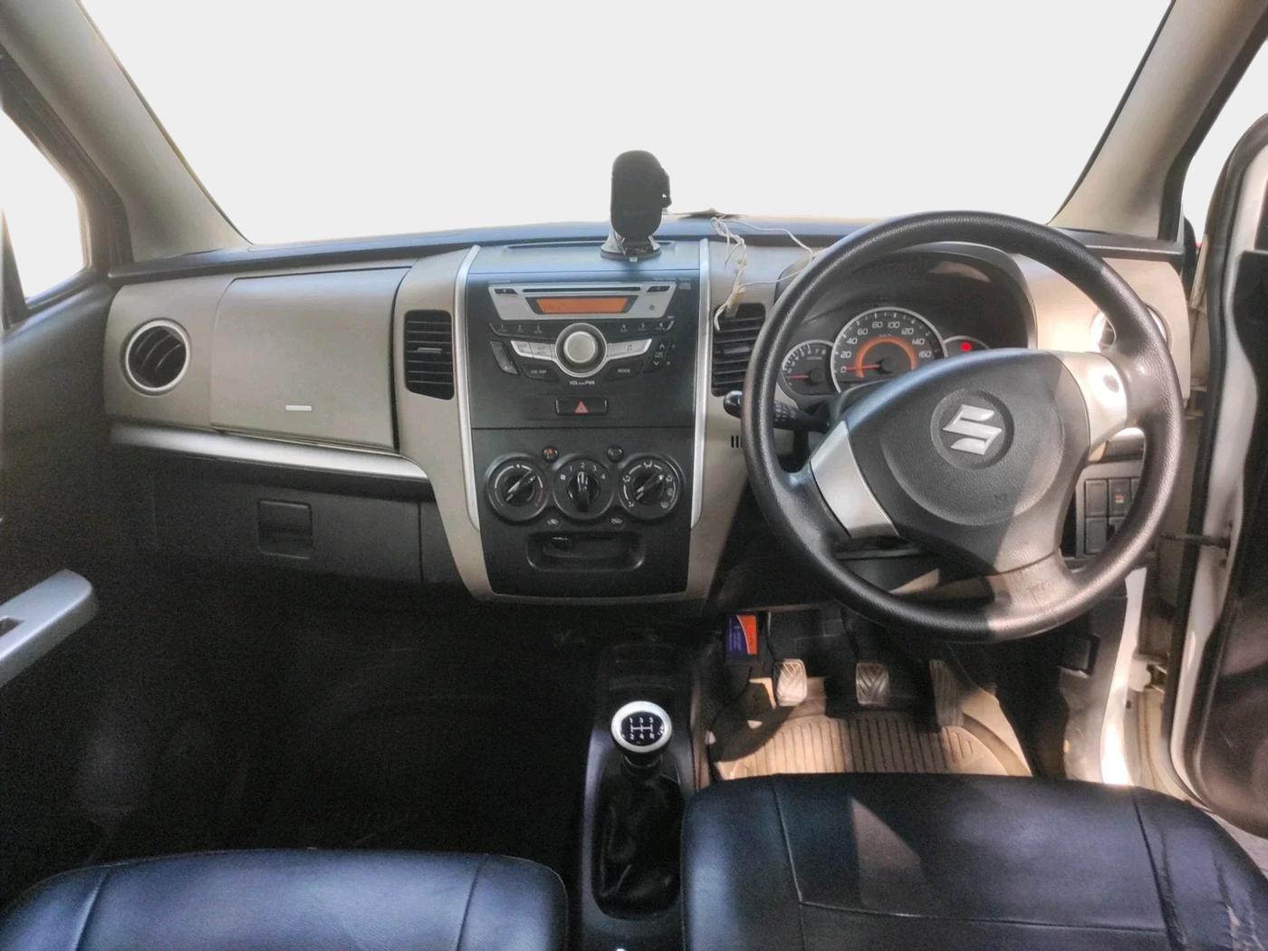 2015 Maruti Wagon R 1.0 VXI, Petrol, Manual, 85,612 km, interior