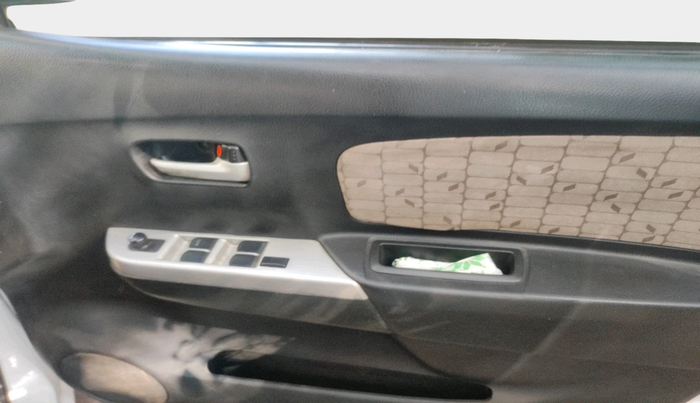 2015 Maruti Wagon R 1.0 VXI, Petrol, Manual, 85,612 km, interior