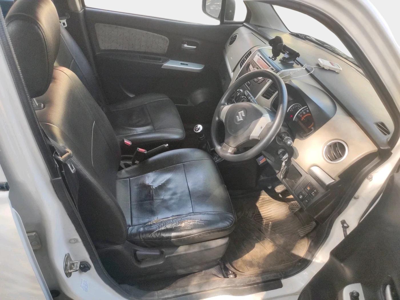 2015 Maruti Wagon R 1.0 VXI, Petrol, Manual, 85,612 km, interior