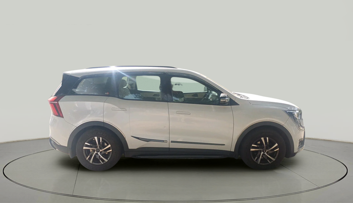 2024 Mahindra XUV700 AX 5 P AT 5 STR, Petrol, Automatic, 34,143 km, exterior