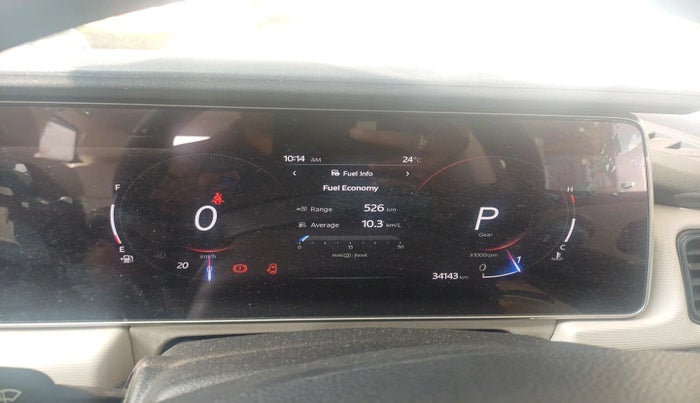 2024 Mahindra XUV700 AX 5 P AT 5 STR, Petrol, Automatic, 34,143 km, interior