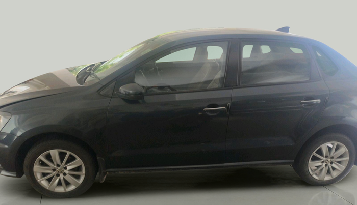 2016 Volkswagen Ameo HIGHLINE DSG 1.5 DIESEL , Diesel, Automatic, 1,70,773 km, exterior