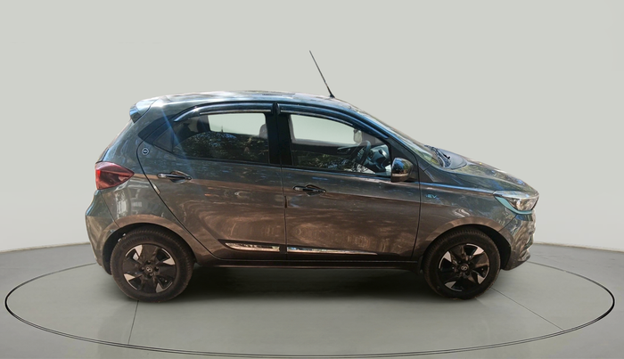 2023 Tata TIAGO EV XT LONG RANGE, Electric, Automatic, 75,876 km, exterior