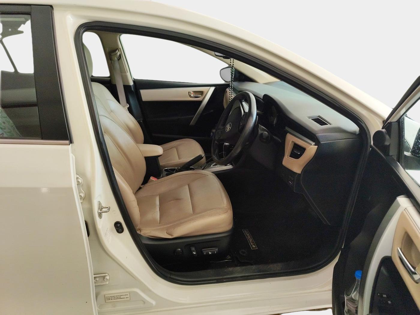 2016 Toyota Corolla Altis VL CVT PETROL, Petrol, Automatic, 93,362 km, interior