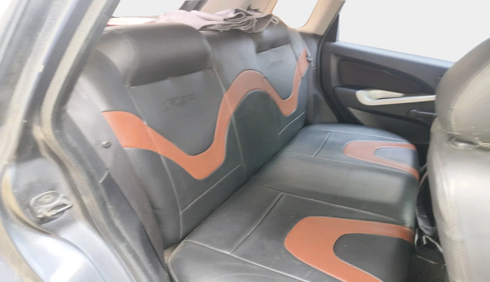 2012 Ford Figo TITANIUM 1.2 PETROL, Petrol, Manual, 1,42,840 km, interior