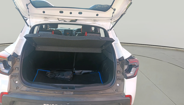 2021 Renault Kiger RXZ MT, Petrol, Manual, 46,298 km, exterior