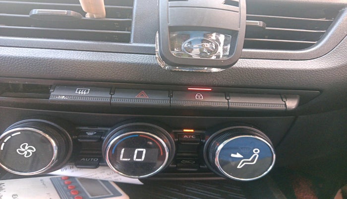 2021 Renault Kiger RXZ MT, Petrol, Manual, 46,298 km, interior