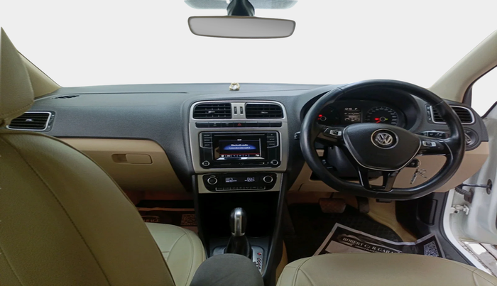 2017 Volkswagen Ameo HIGHLINE PLUS 1.5L AT 16 ALLOY, Diesel, Automatic, 90,285 km, interior