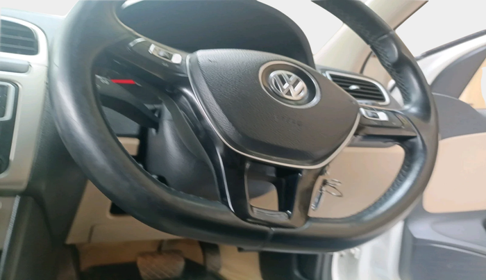 2017 Volkswagen Ameo HIGHLINE PLUS 1.5L AT 16 ALLOY, Diesel, Automatic, 90,285 km, interior