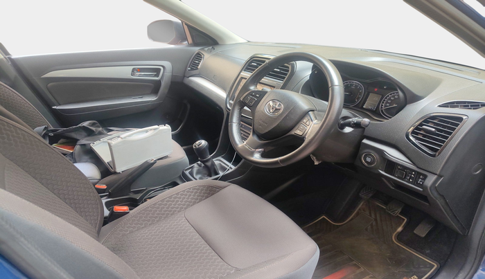 2022 Toyota URBAN CRUISER PREMIUM GRADE MT DUAL TONE, Petrol, Manual, 17,230 km, interior